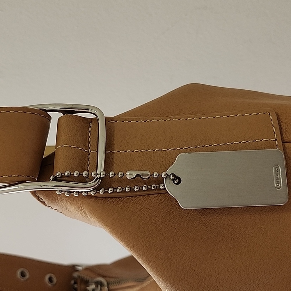 Vintage Coach Legacy slim shoulder crossbody/Hobo bag tan leather - Picture 6 of 16